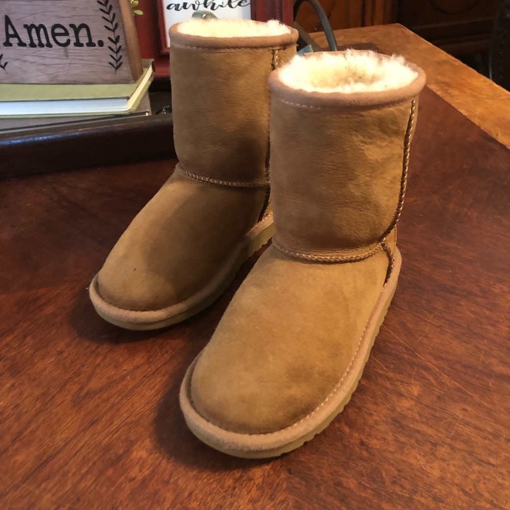 Uggs Kids Classic ll boot